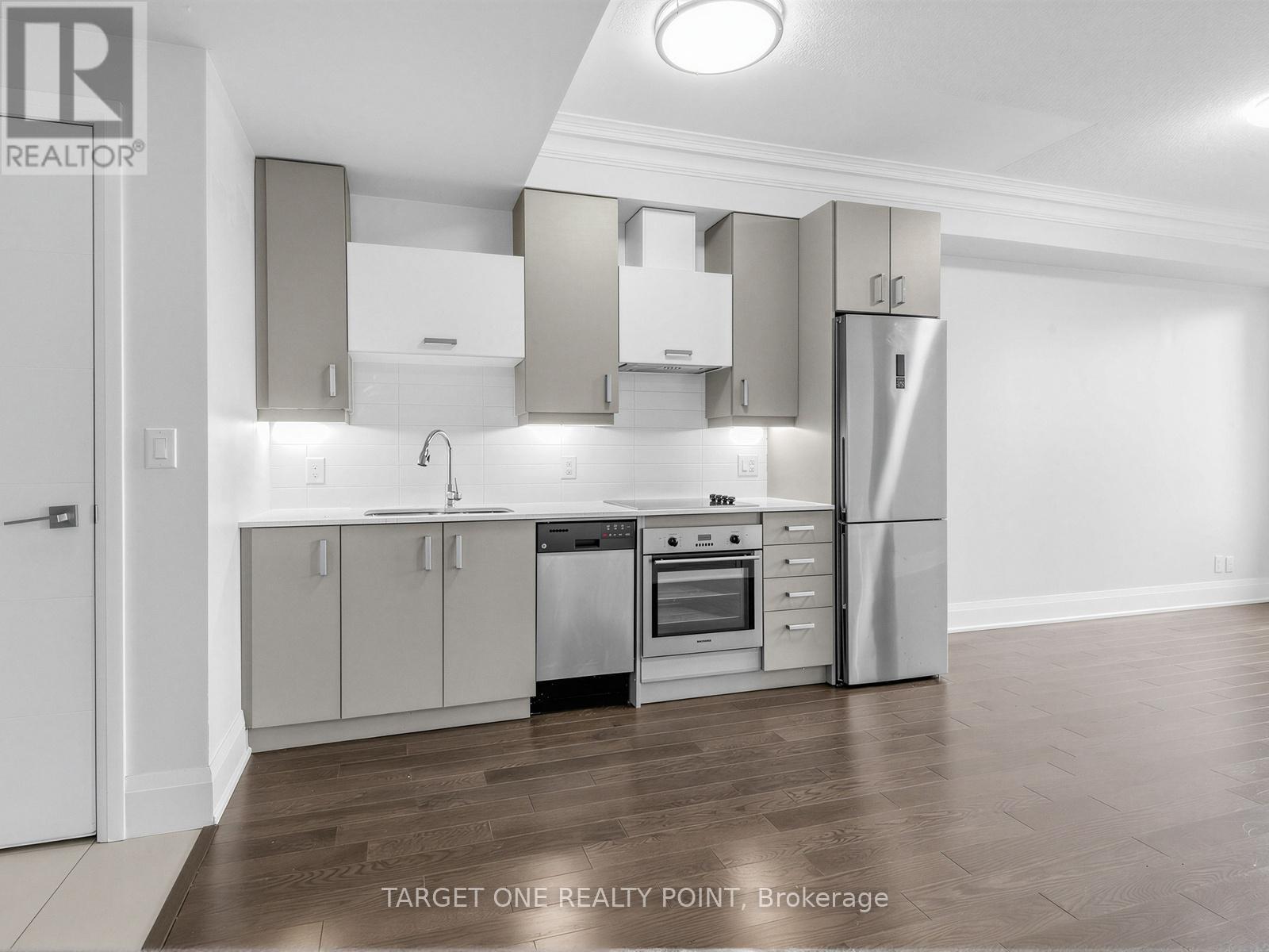 Apartment at RG20 - 28 UPTOWN DRIVE E, Markham