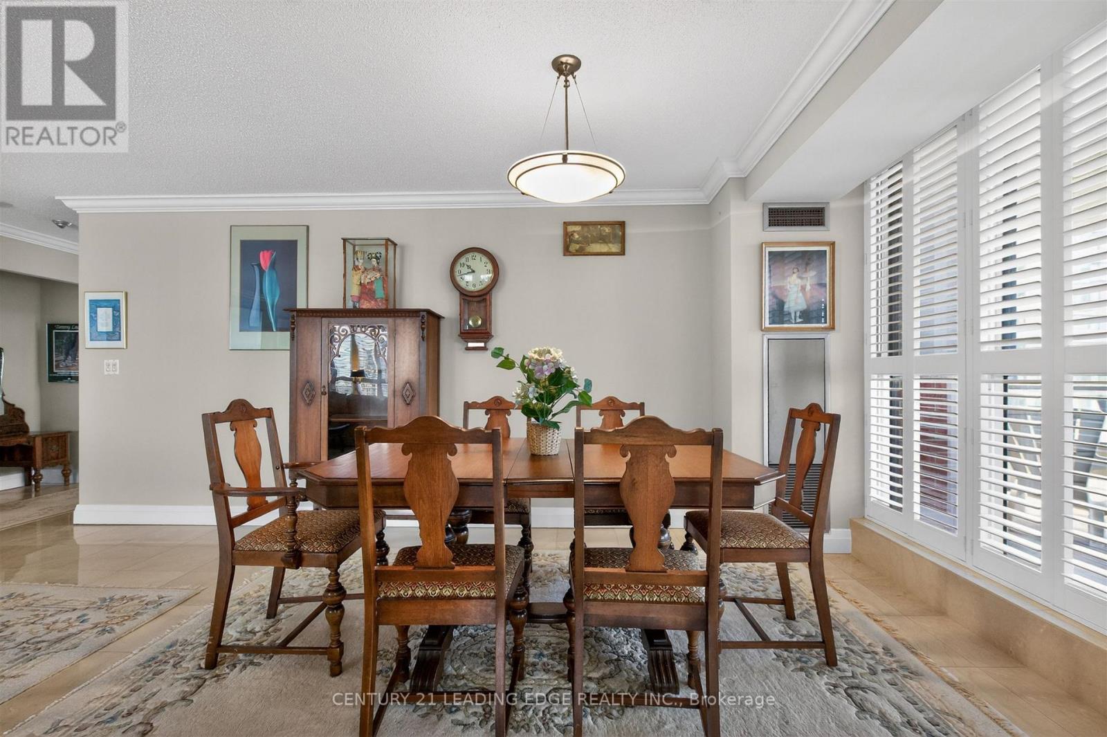 Apartment at 1011 - 33 WELDRICK ROAD E, Richmond Hill