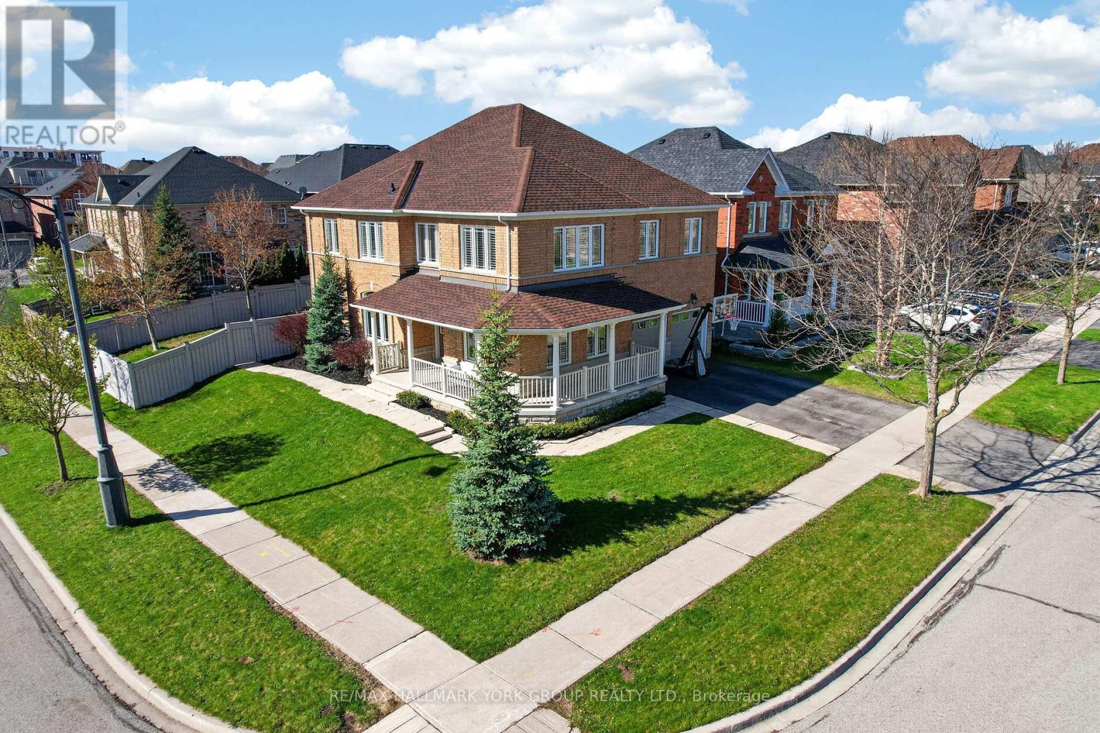 Detached at 75 MCLARTY GATE, Aurora