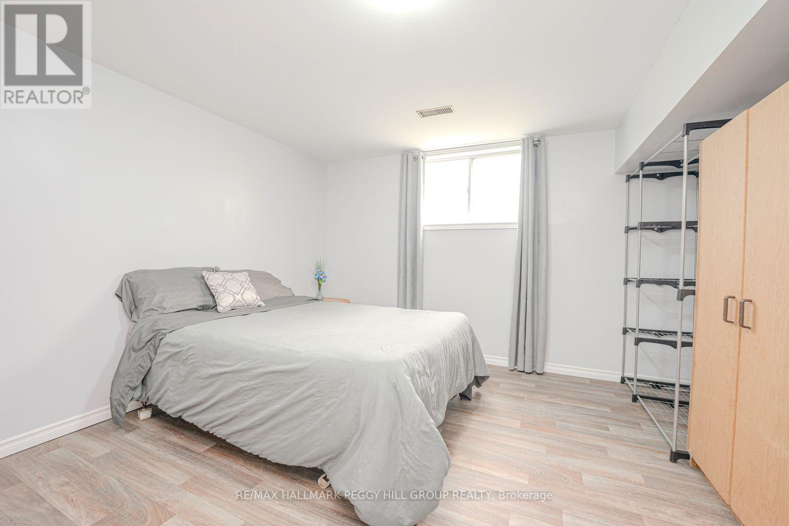 Detached at 8747 10TH LINE, Essa