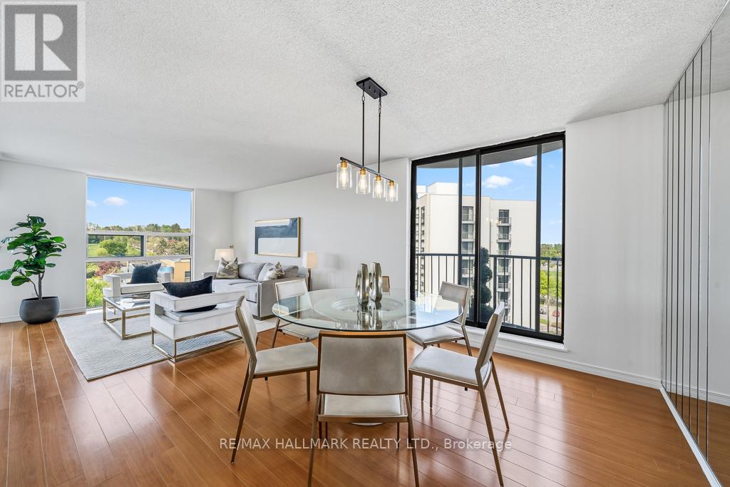 Apartment at 904 - 40 HARDING BOULEVARD W, Richmond Hill