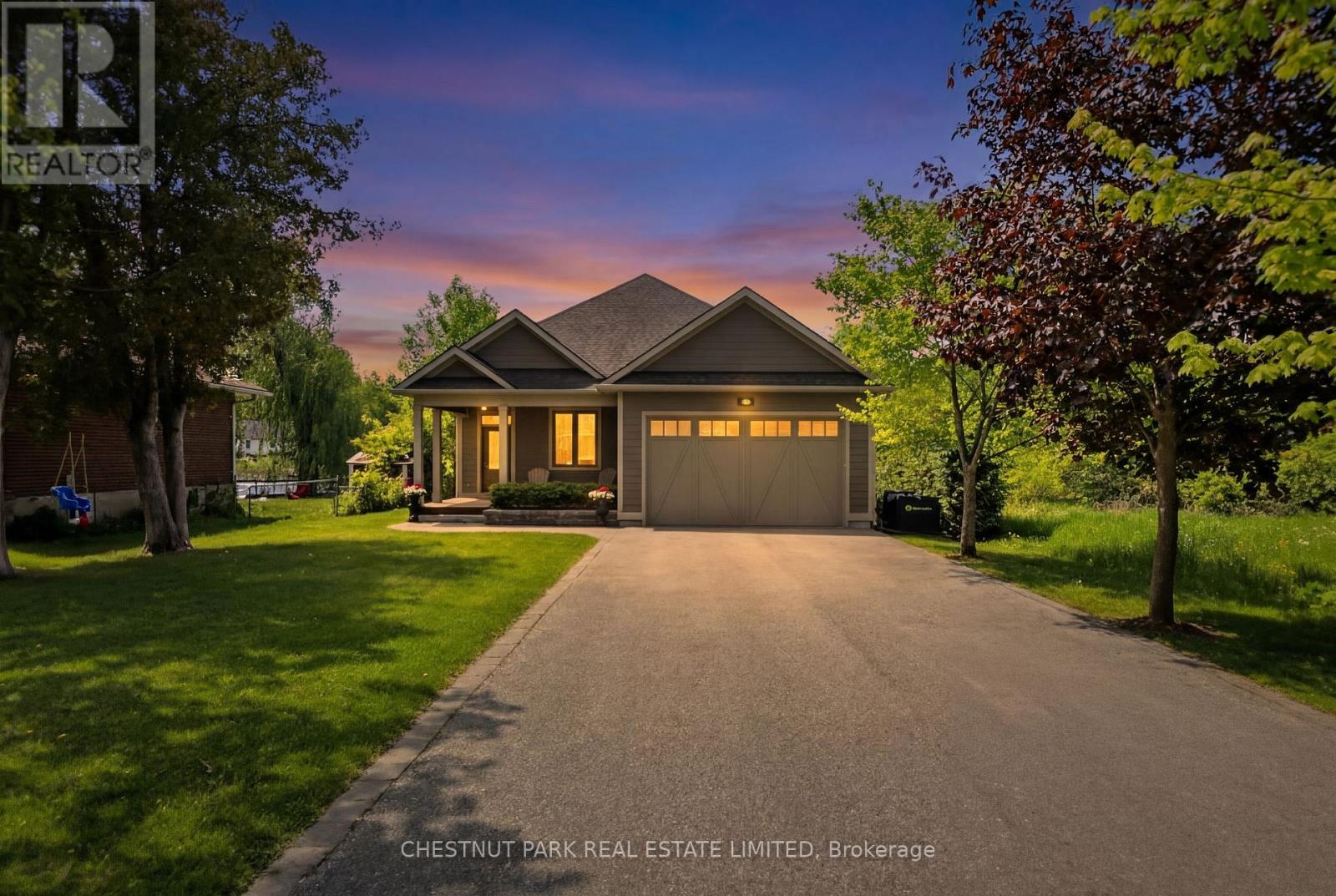 Detached at 153 RIVEREDGE DRIVE, Georgina