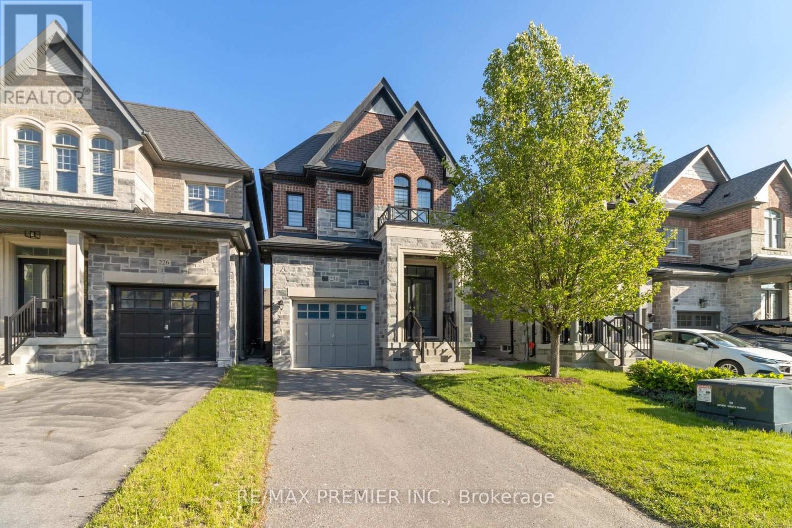 Semi-Detached/Link at 230 CRANBROOK CRESCENT, Vaughan (Kleinburg)