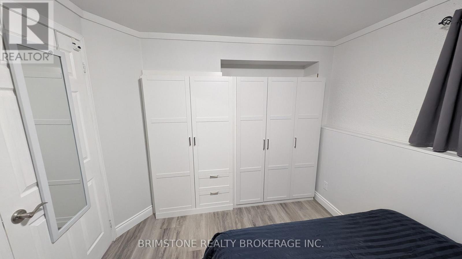 Detached at UNIT B - 73 ROTH STREET, Essa
