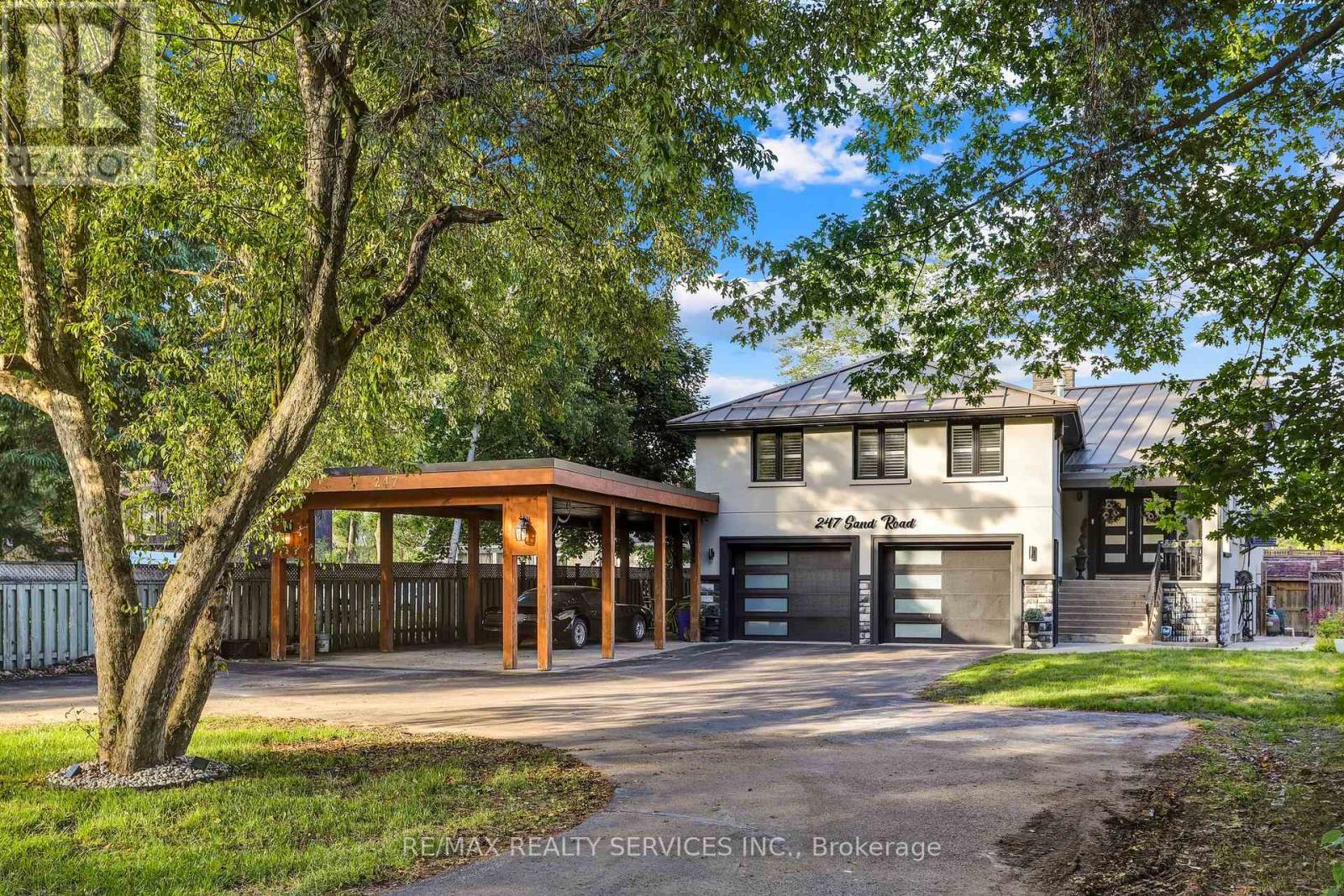Detached at 247 SAND ROAD, East Gwillimbury (Holland Landing)