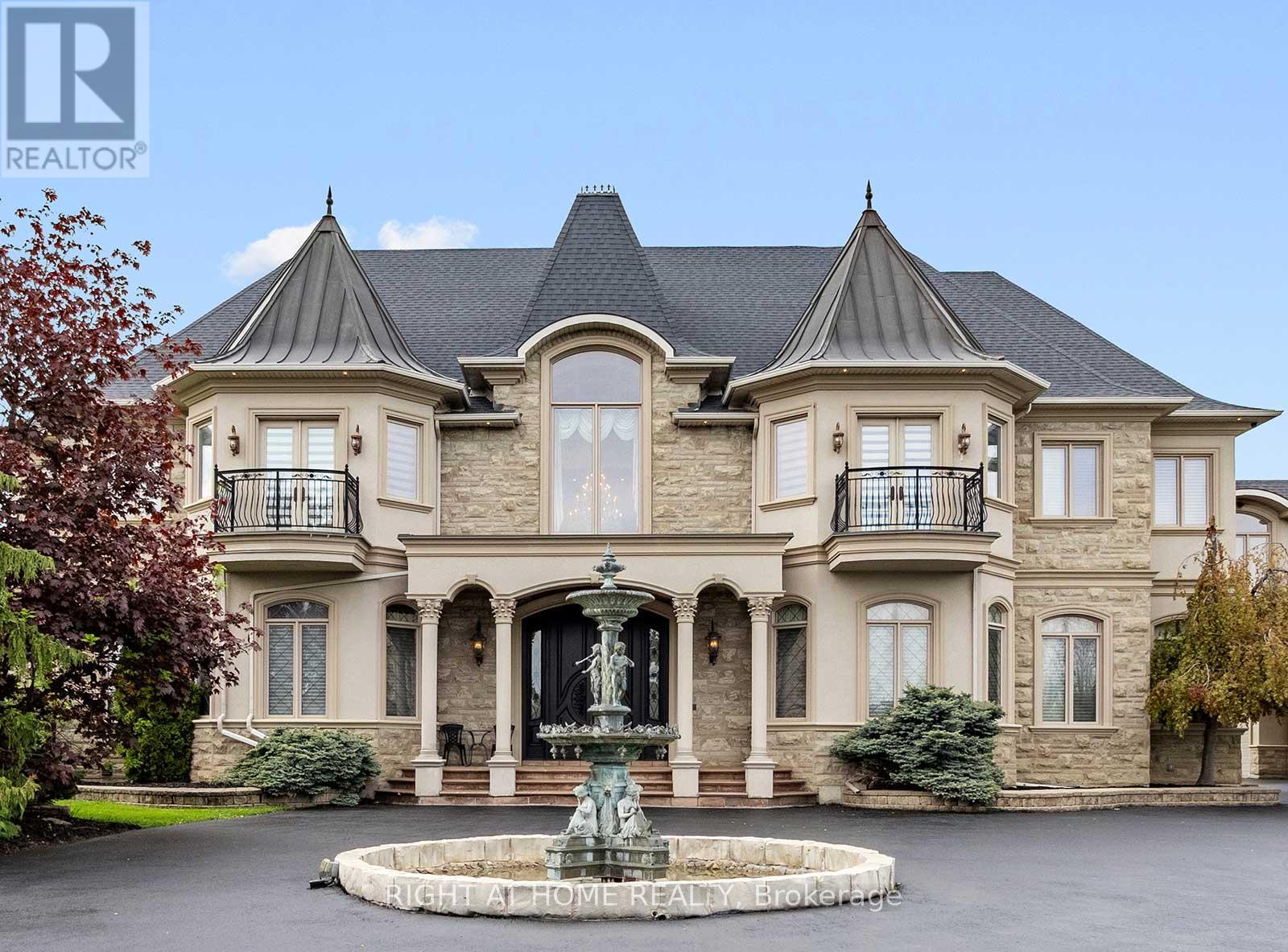 Detached at 100 ROCMARY PLACE, Vaughan (Kleinburg)
