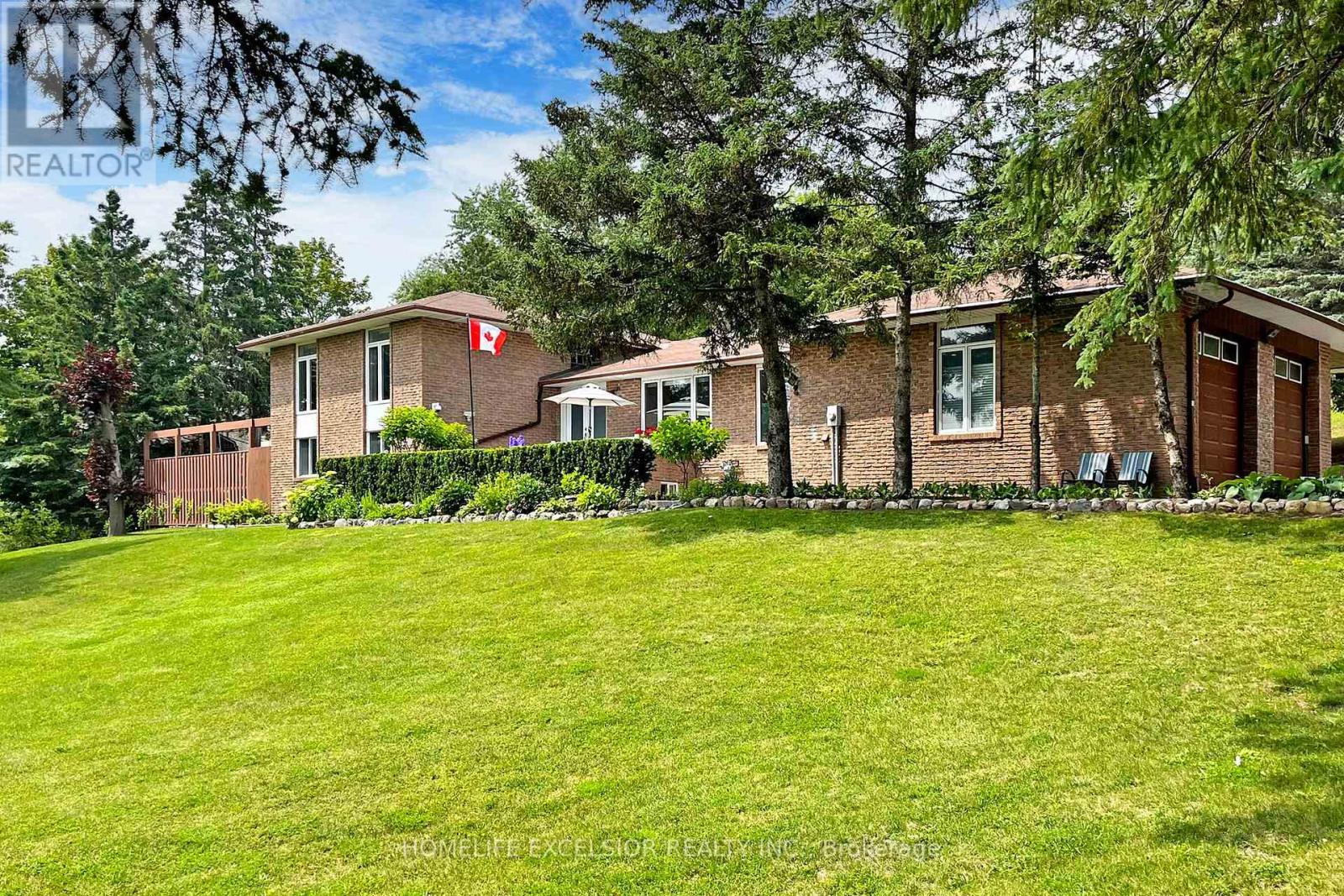 Detached at 550 MOUNT ALBERT ROAD, East Gwillimbury (Holland Landing)