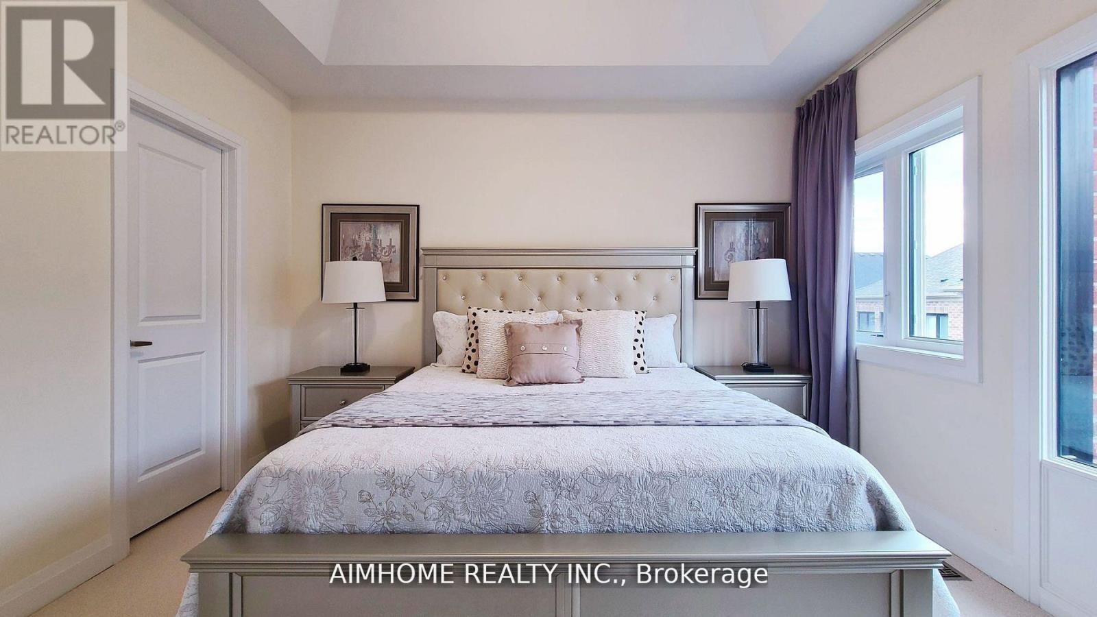 Townhouse at 45 DUNCOMBE LANE, Richmond Hill