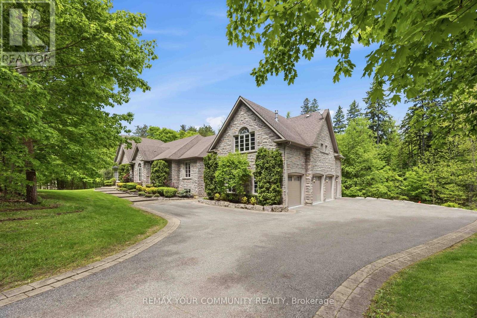 Detached at 46 LAKE WOODS DRIVE, Whitchurch-Stouffville