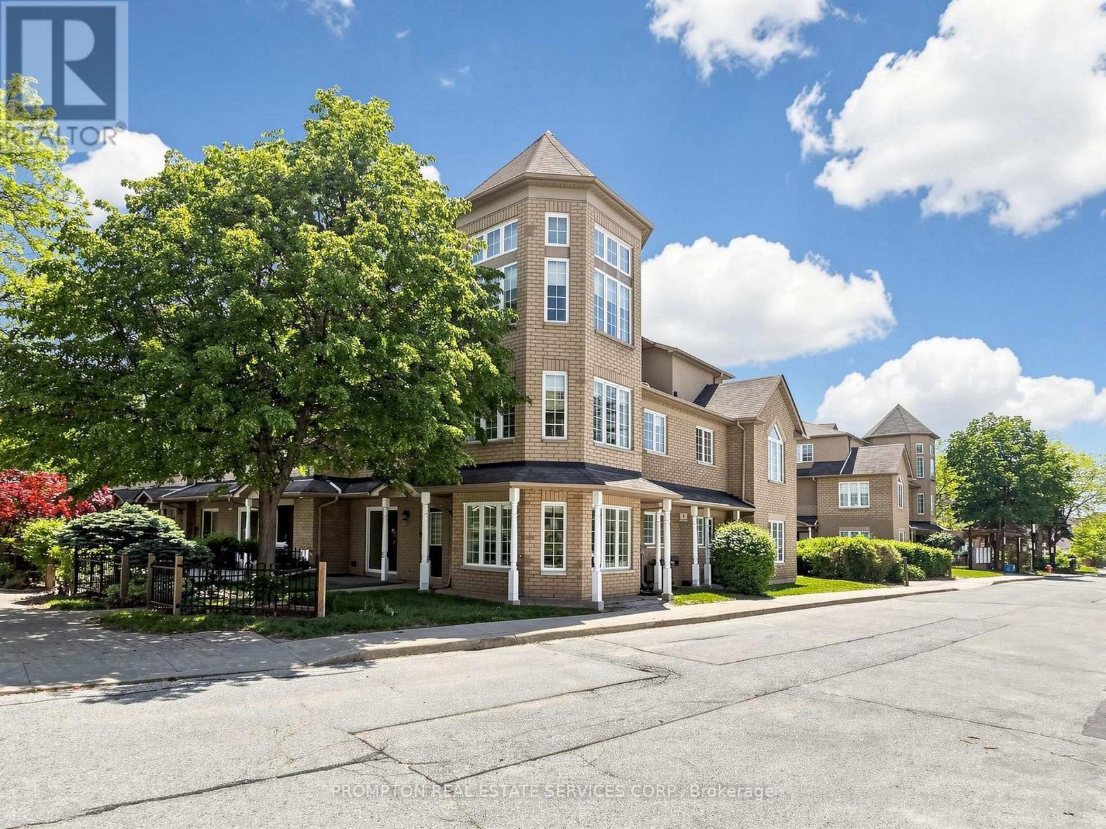 Townhouse at 21 - 5 ST.MORITZ WAY, Markham (Unionville)