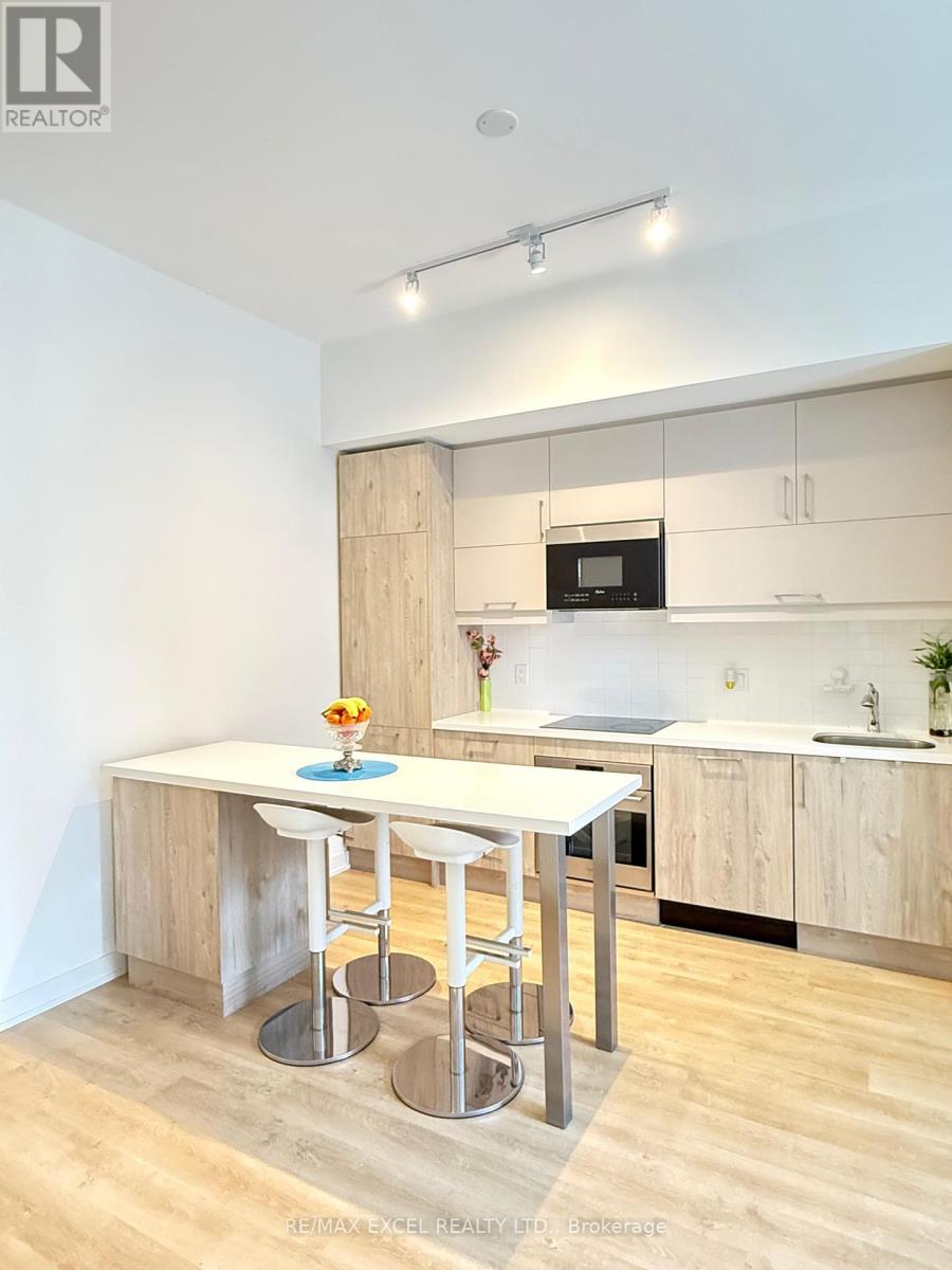 Apartment at 1018B - 292 VERDALE CROSSING, Markham
