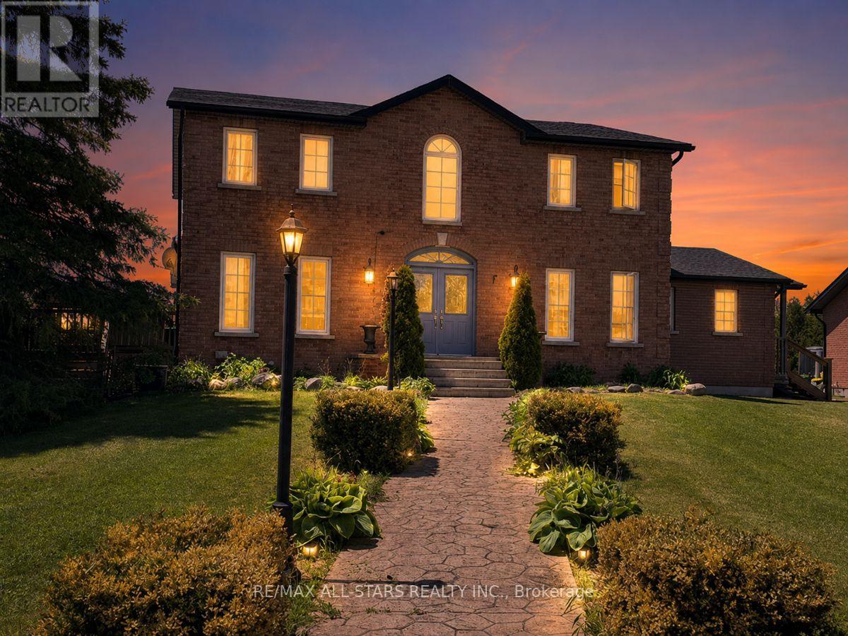 Detached at 25472 LAKERIDGE ROAD, Georgina (Pefferlaw)