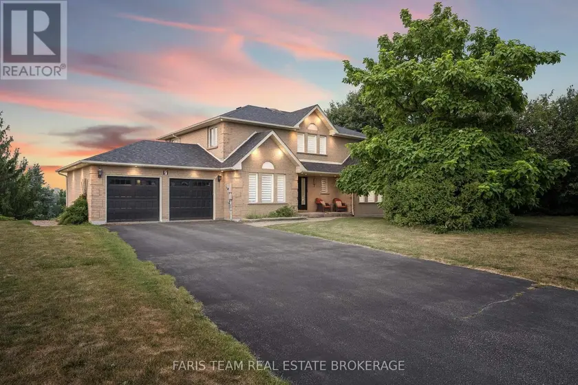 Detached at 7 GOLFVIEW BOULEVARD, Bradford West Gwillimbury