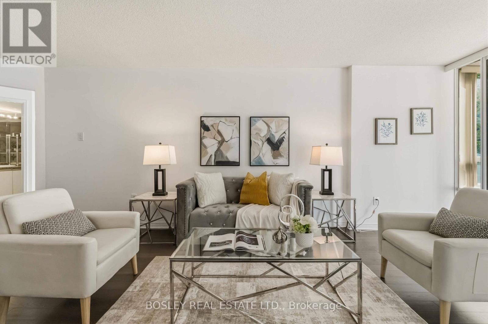 Apartment at 206 - 7250 YONGE STREET, Vaughan (Crestwood-Springfarm-Yorkhill)