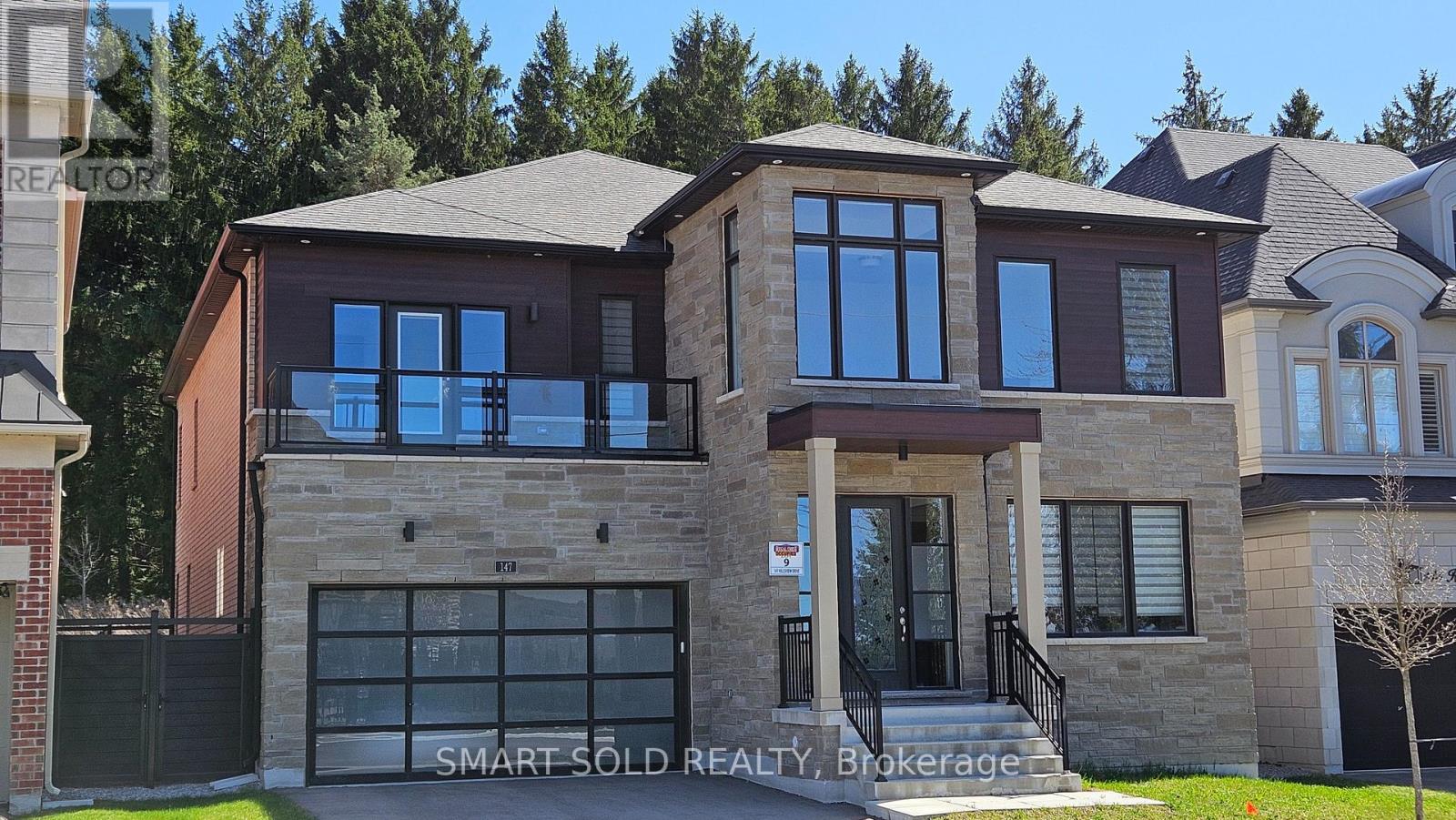 Detached at 147 HILLSVIEW DRIVE, Richmond Hill (Observatory)