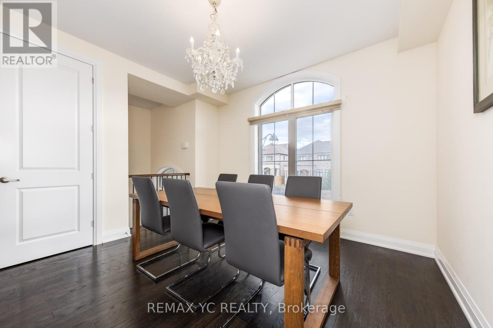 Townhouse at 33 DUNCOMBE LANE, Richmond Hill