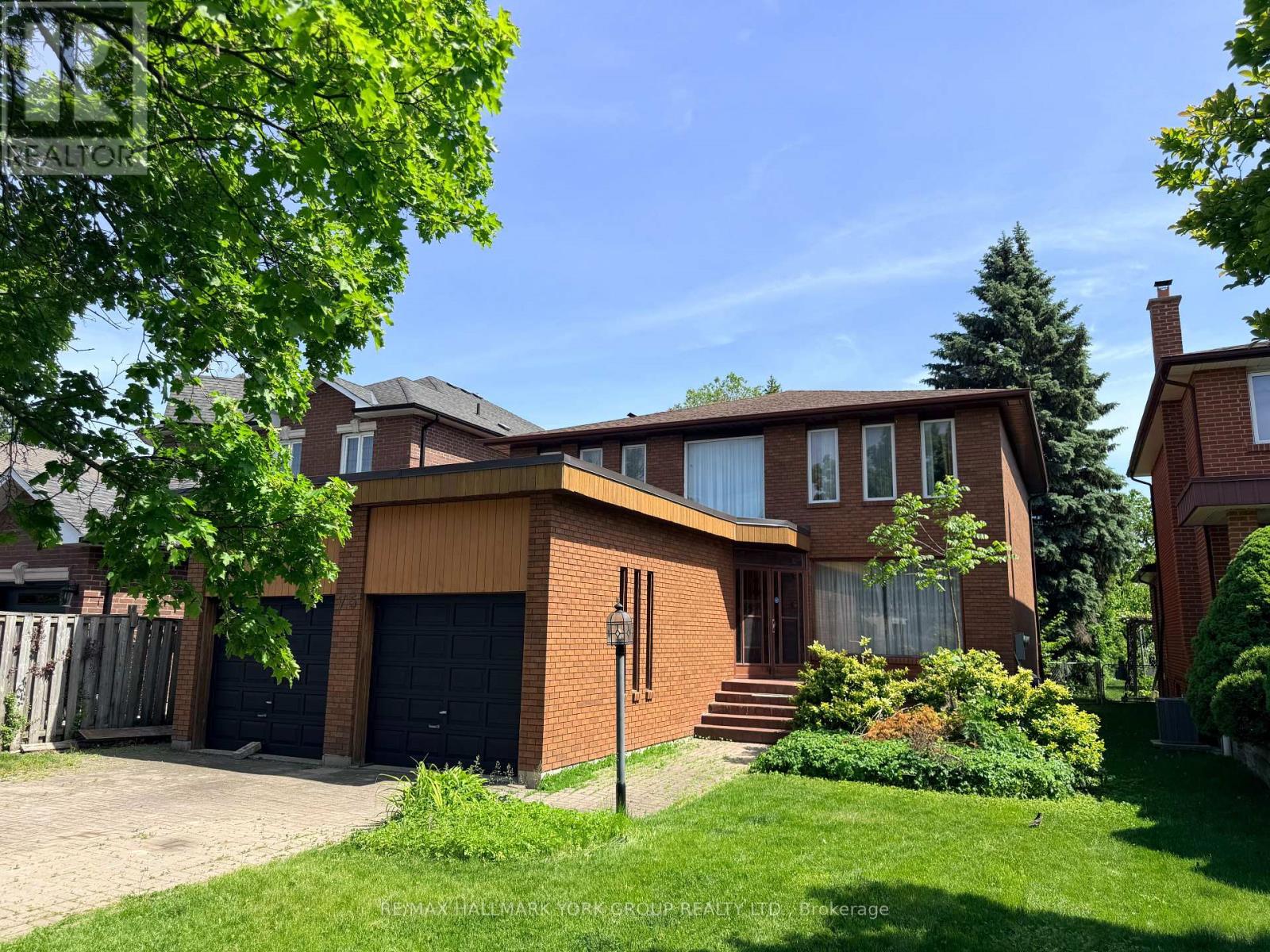 Detached at 75 SPRUCE AVENUE, Richmond Hill