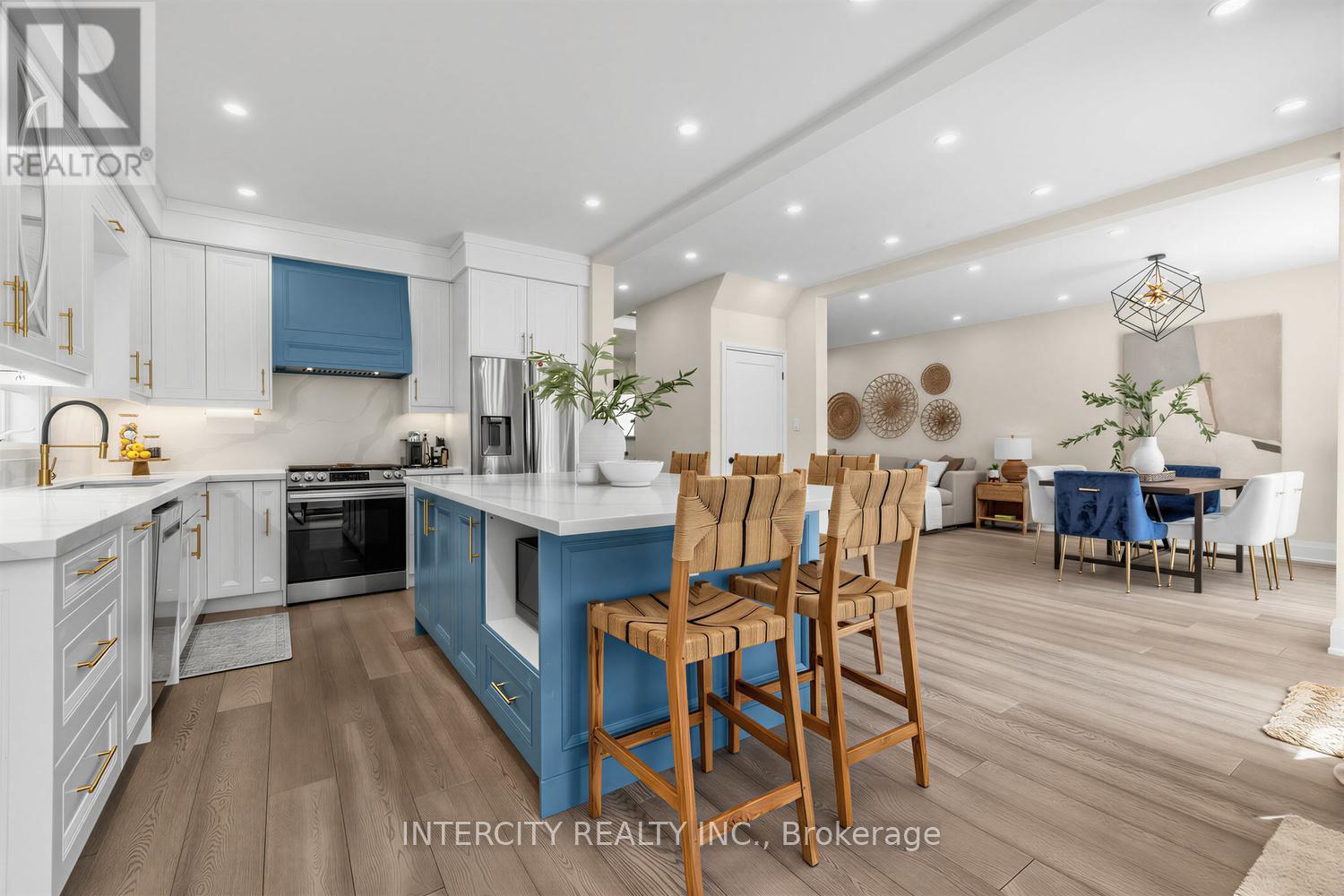 Detached at 75 CANOE COURT, Richmond Hill (Oak Ridges Lake Wilcox)