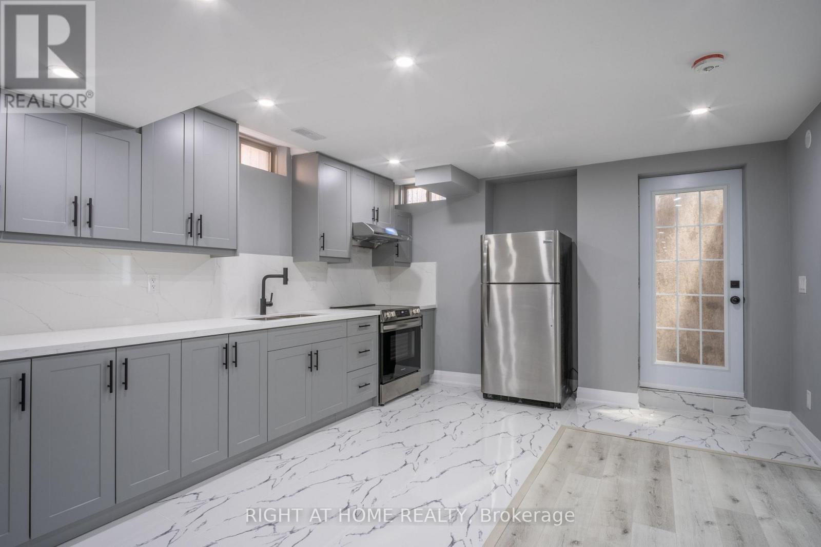 Detached at 136 DURHAMVIEW CRESCENT, Whitchurch-Stouffville (Stouffville)