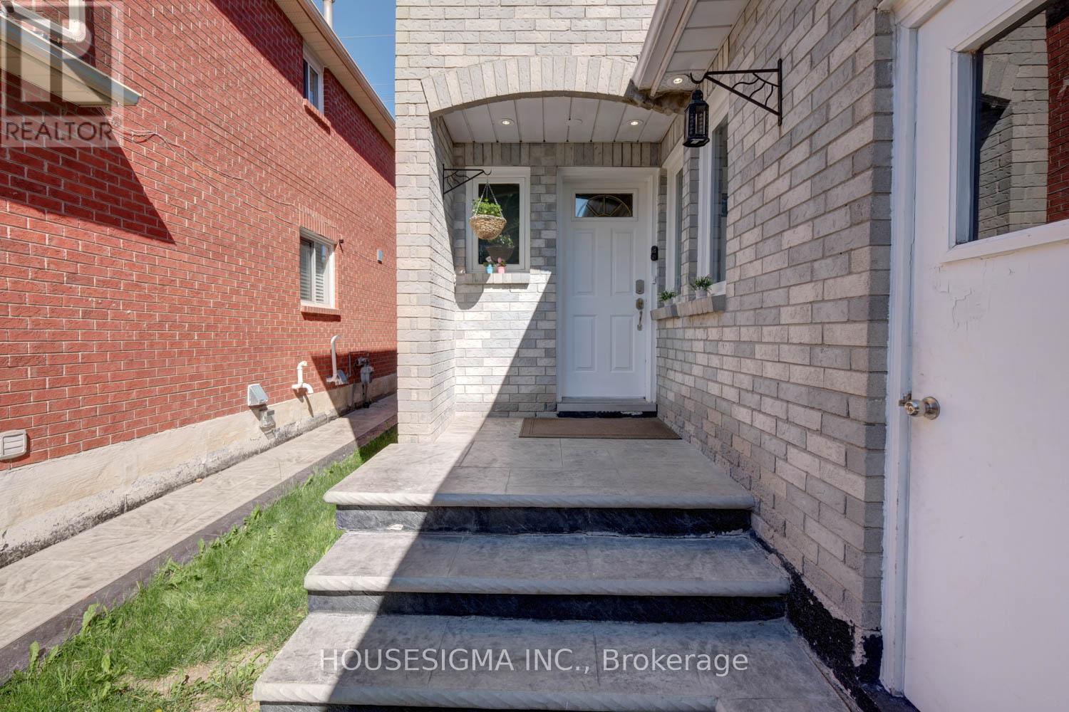 Detached at 46 VENICE CRESCENT, Vaughan