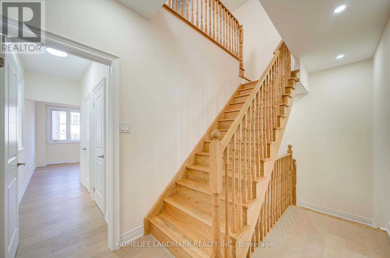 Semi-Detached/Link at 36 LATCHFORD LANE N, Richmond Hill
