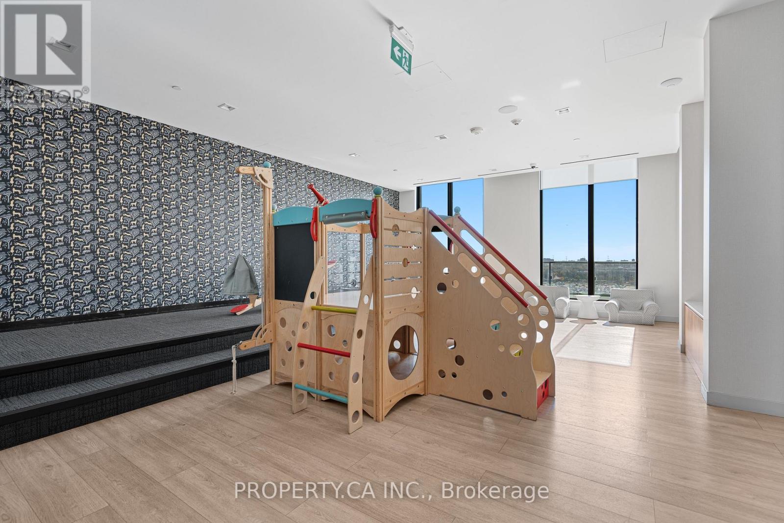 Apartment at 4915 - 950 PORTAGE PARKWAY, Vaughan