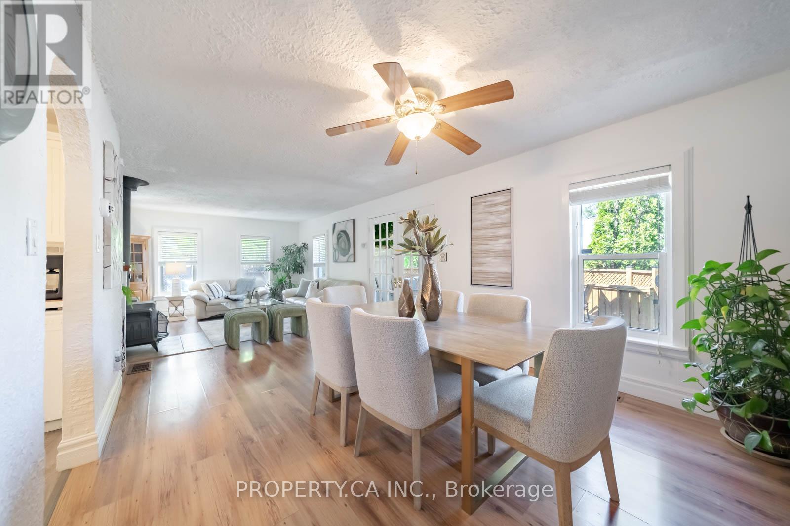Detached at 131 COOK'S BAY DRIVE, Georgina
