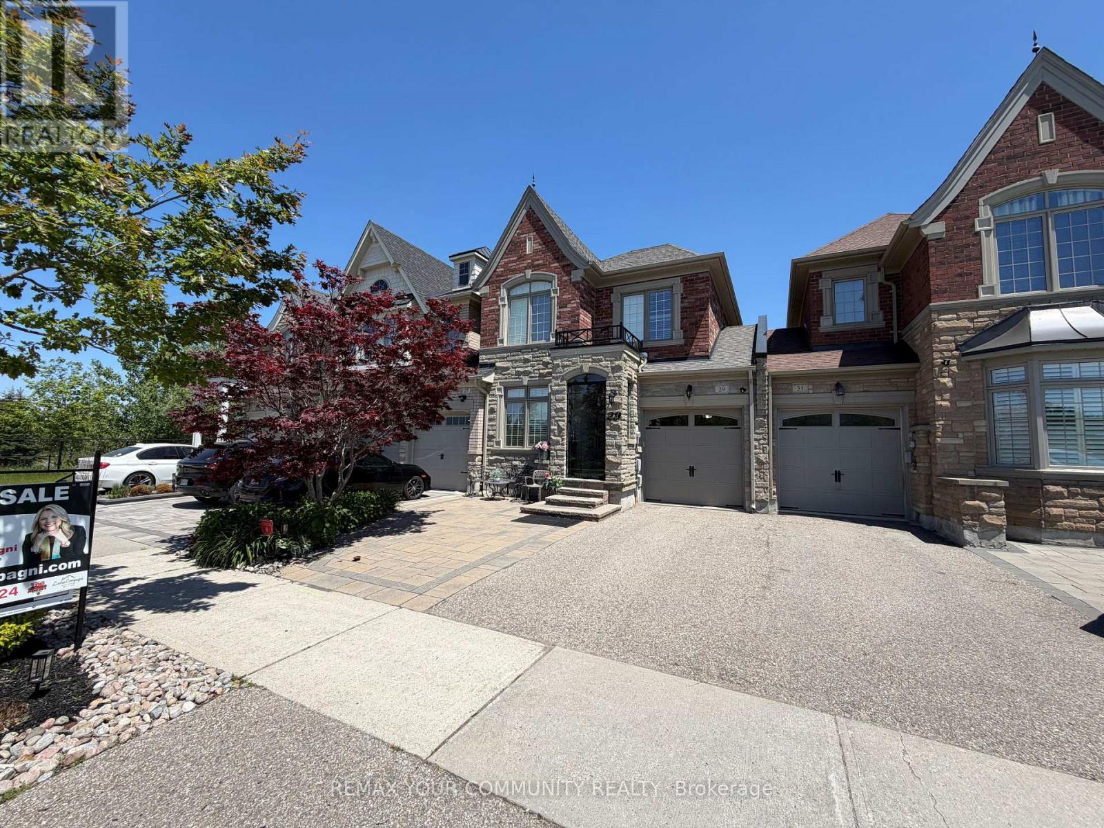 Townhouse at 29 SPRING HILL DRIVE, King (King City)