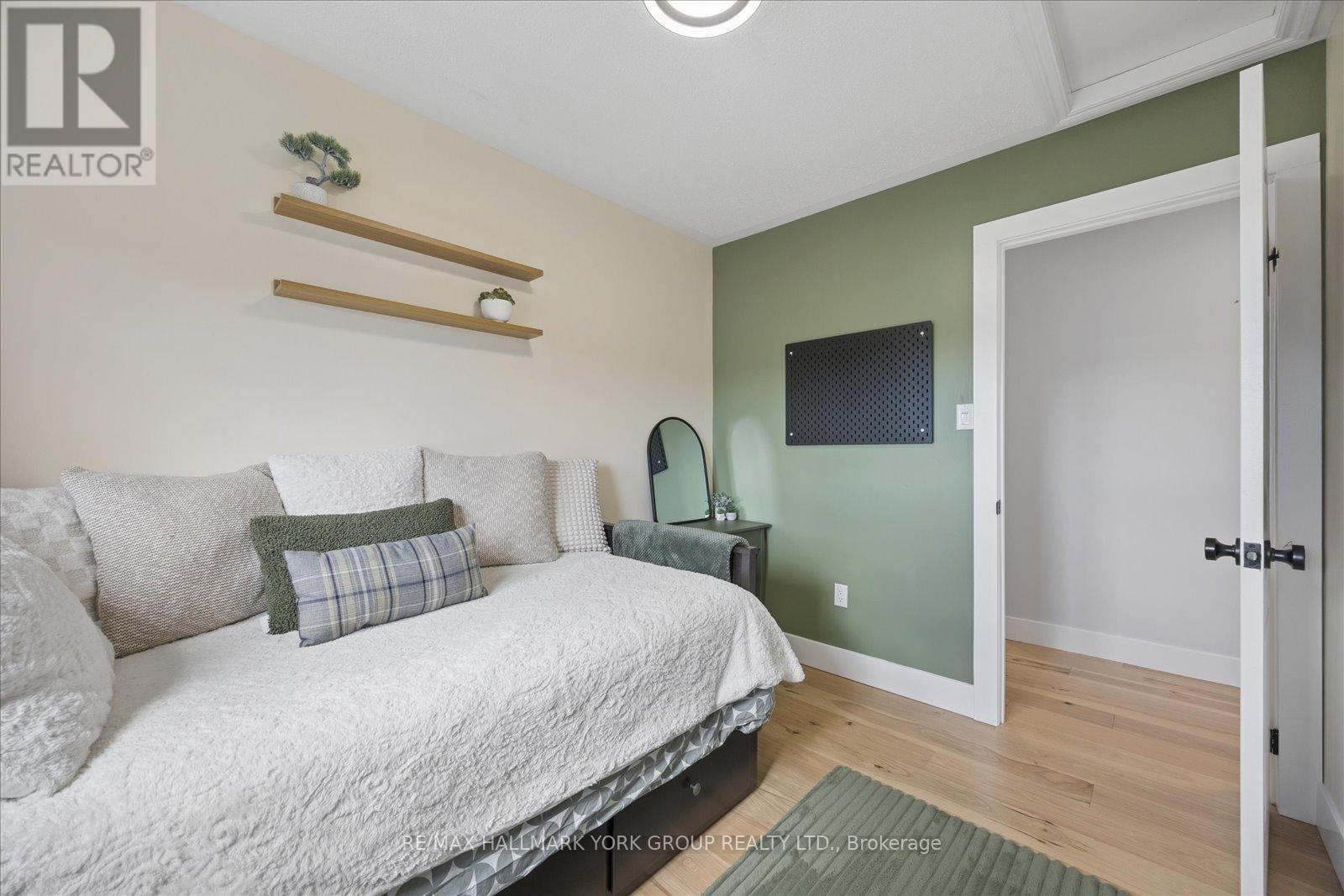 Townhouse at 50 HAMMILL HEIGHTS, East Gwillimbury