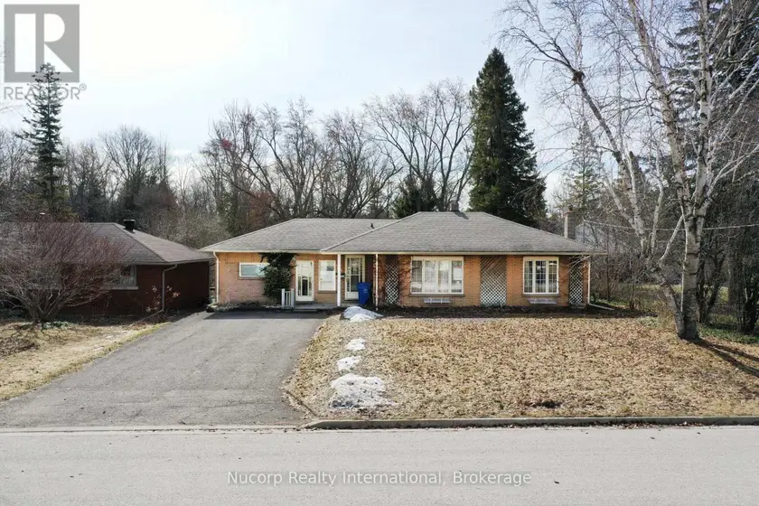 Detached at 774 SUTHERLAND AVENUE, Newmarket