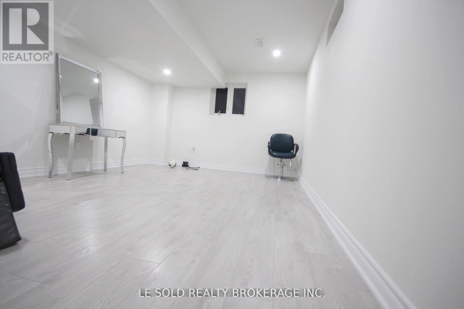 Detached at BSMT - 7 PEAR BLOSSOM WAY, East Gwillimbury