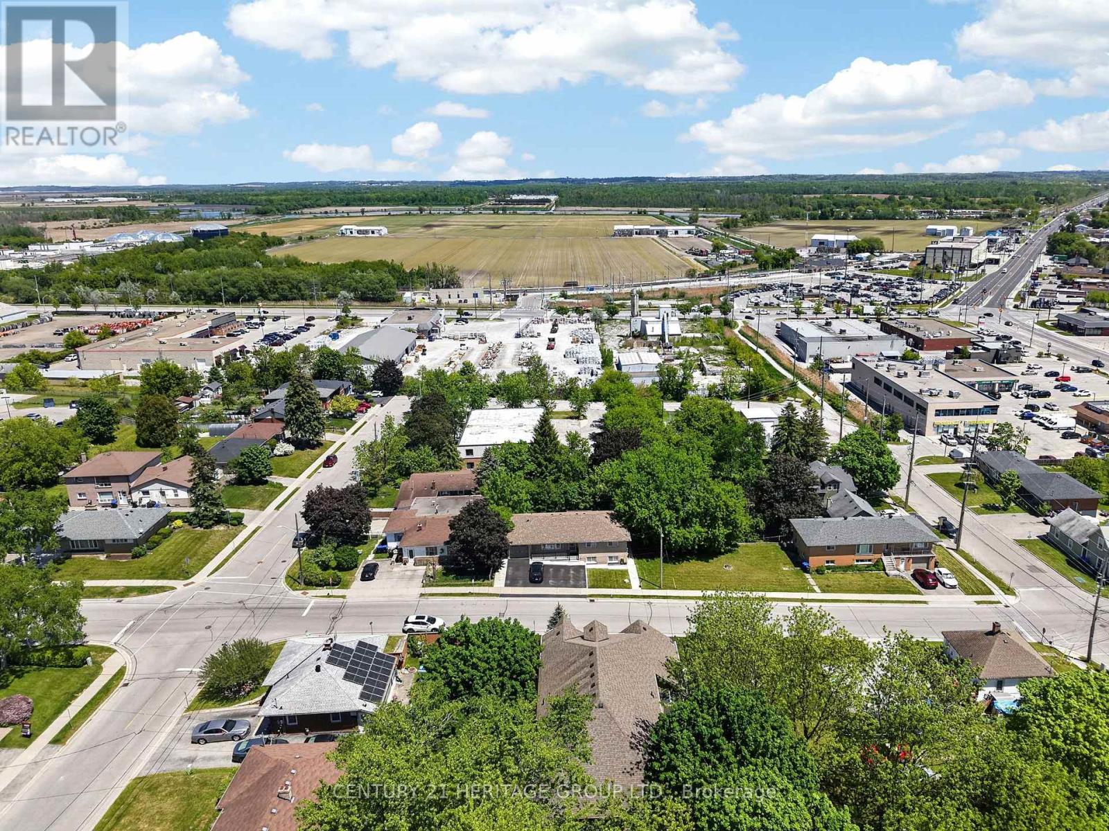 Detached at 60 COLBORNE STREET, Bradford West Gwillimbury