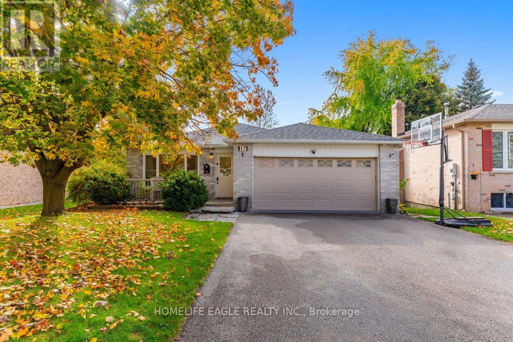 Detached at 17 BECKETT AVENUE, East Gwillimbury (Holland Landing)