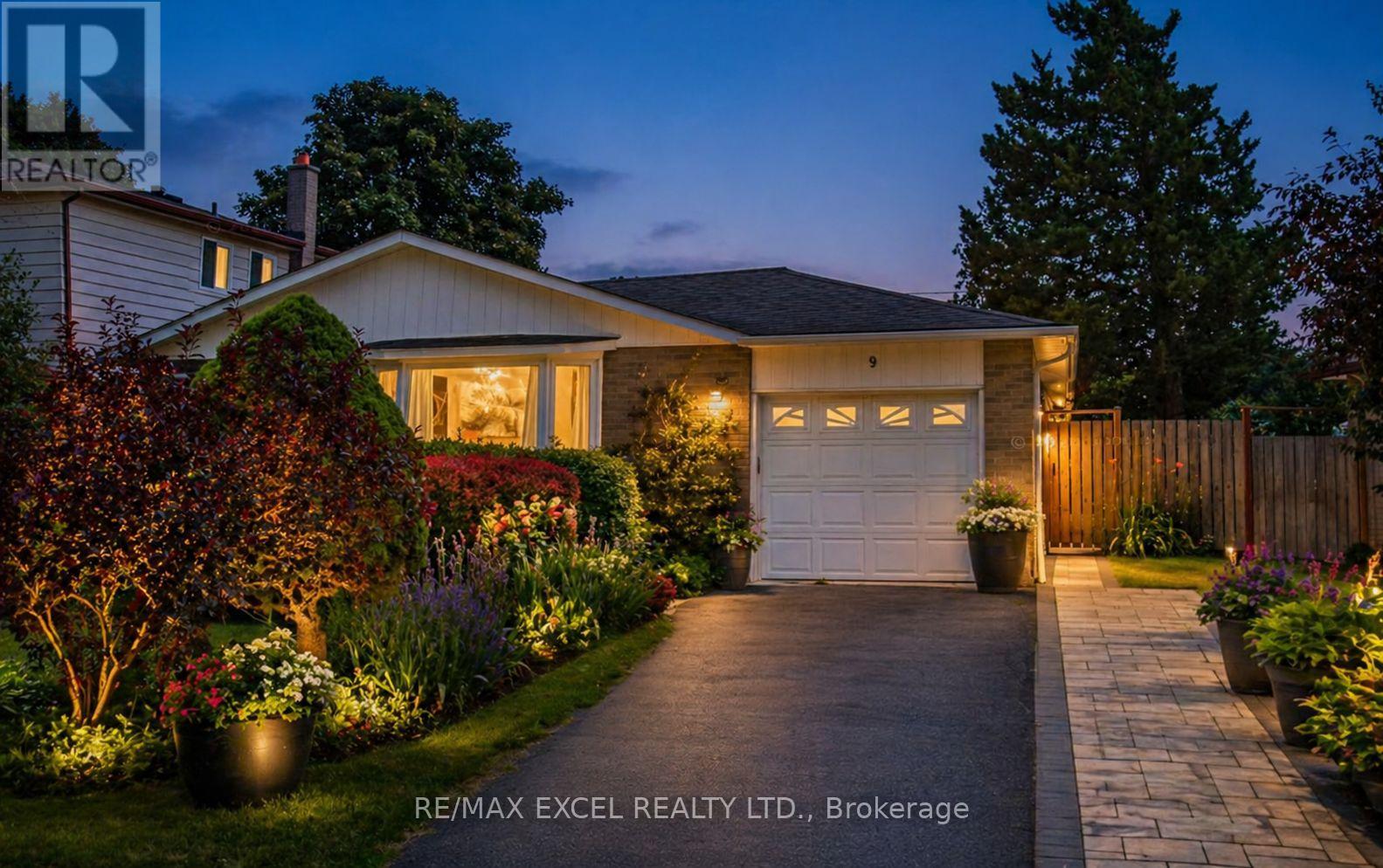Detached at 9 GLAMIS PLACE, Markham