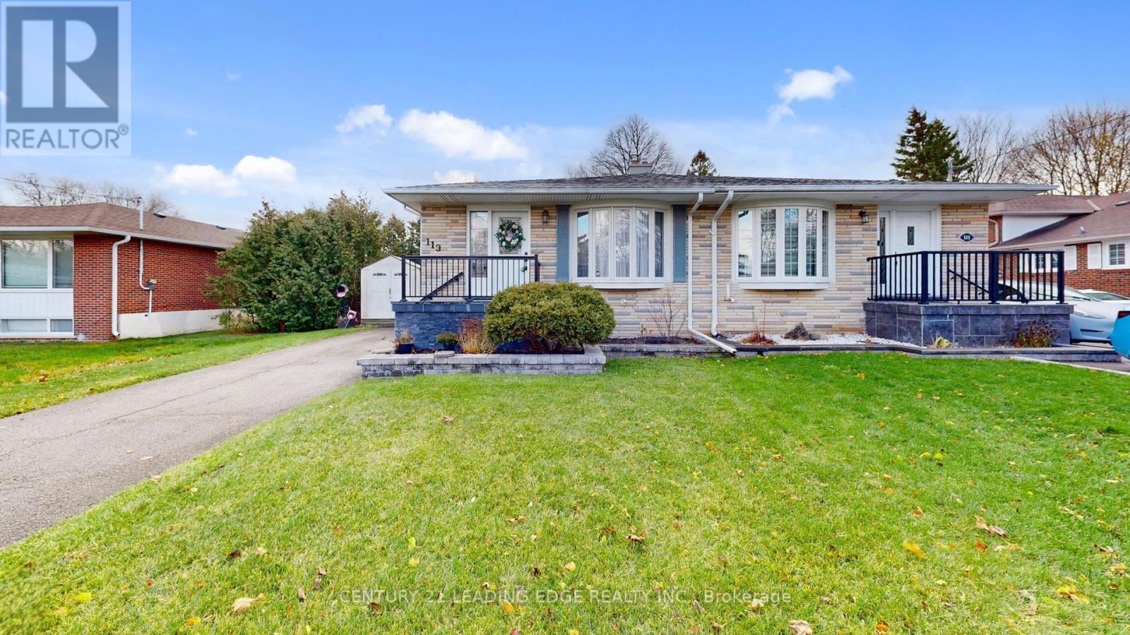 Semi-Detached/Link at 113 SHERWOOD FOREST DRIVE, Markham (Bullock)