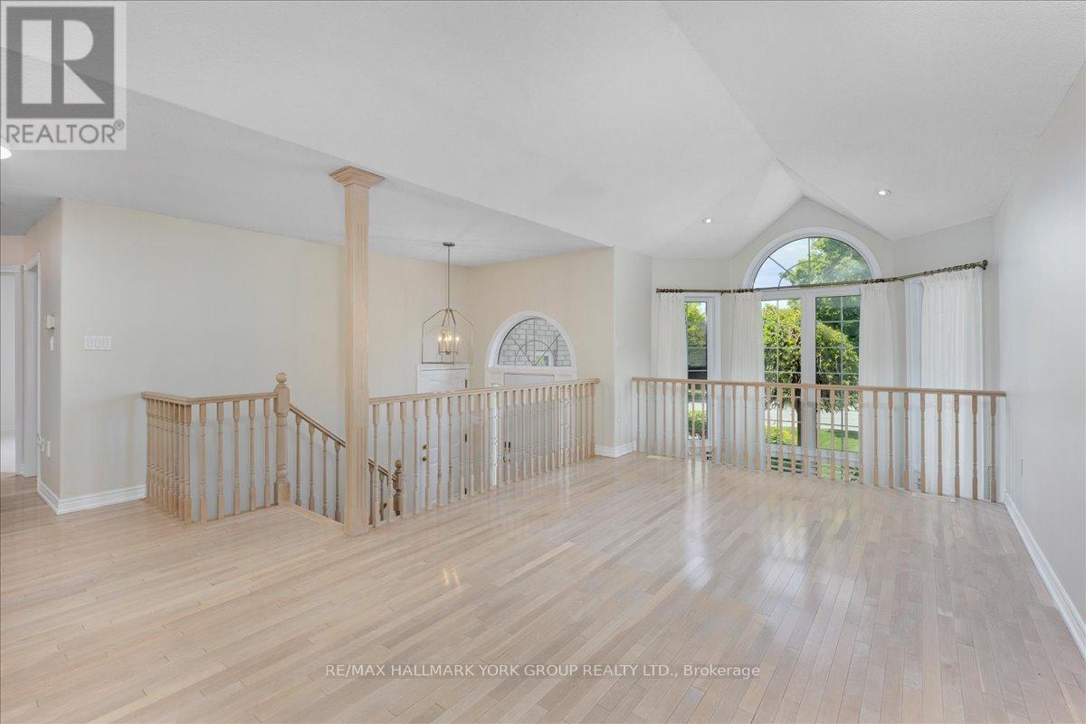Detached at 45 HIGHCASTLE AVENUE, Georgina