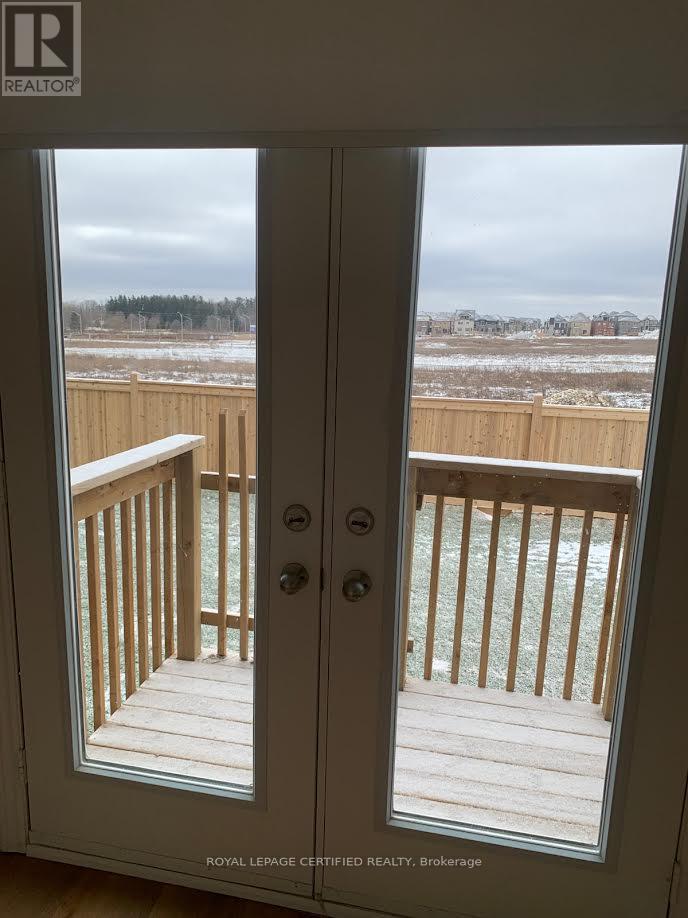 Townhouse at LOWER - 37 PUISAYA DRIVE, Richmond Hill