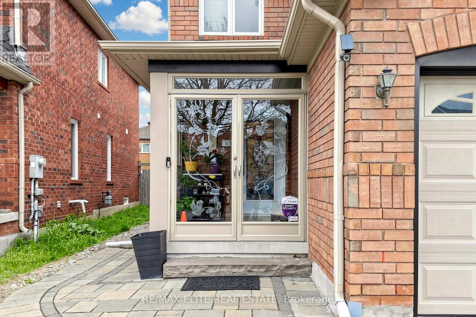 Semi-Detached/Link at 54 NATIONAL PINE DRIVE, Vaughan (Vellore Village)