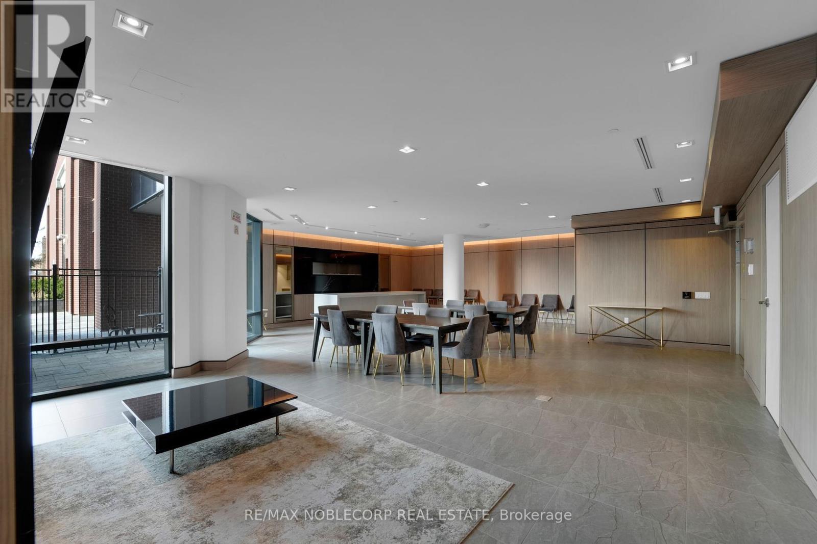 Apartment at 421 - 4800 HIGHWAY 7, Vaughan