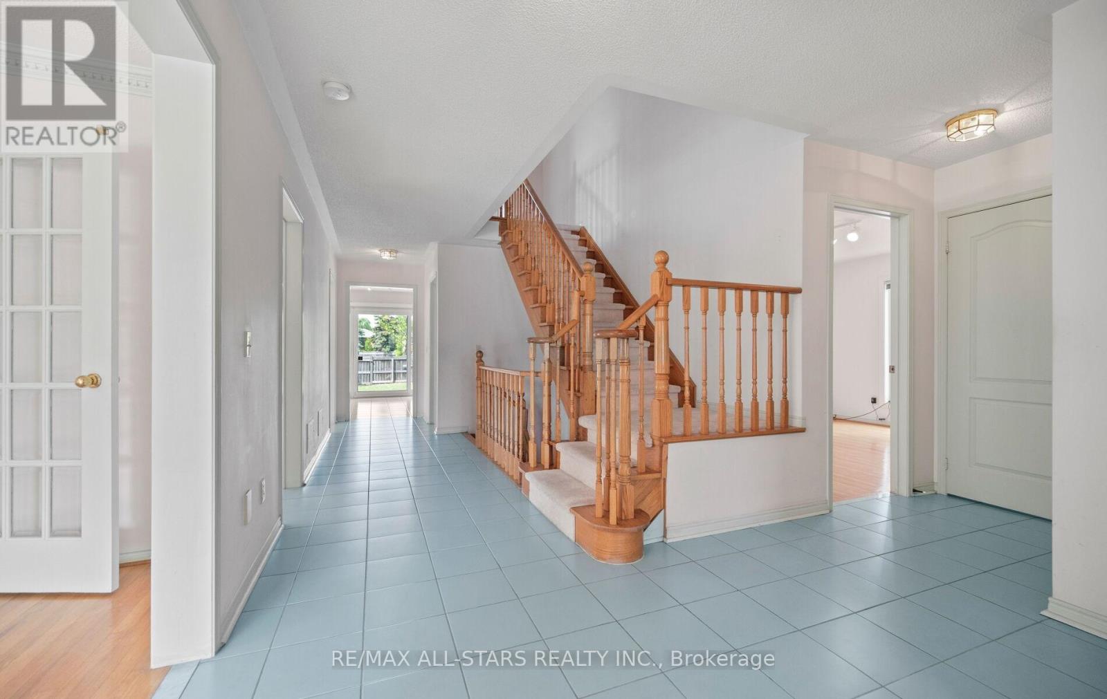 Detached at 18 LISMER COURT, Markham