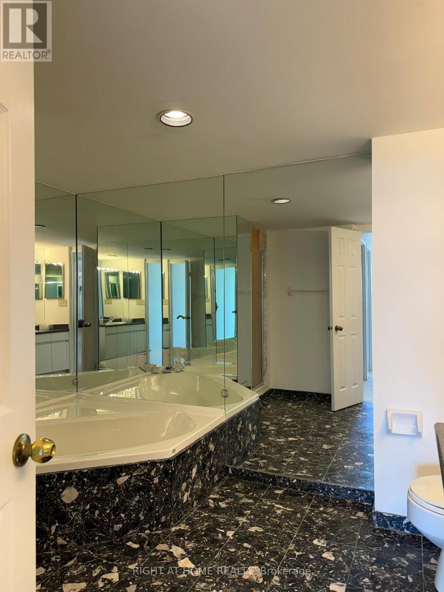 Apartment at 1604 - 7300 YONGE STREET, Vaughan