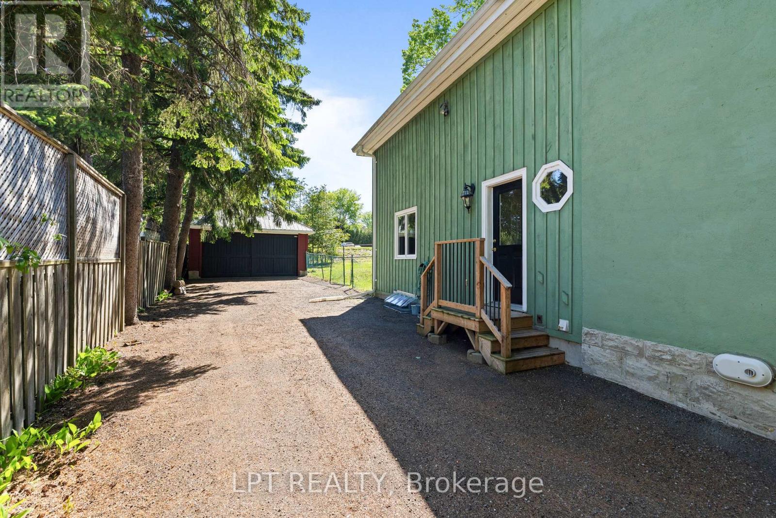 Detached at 47 ALICE STREET, East Gwillimbury