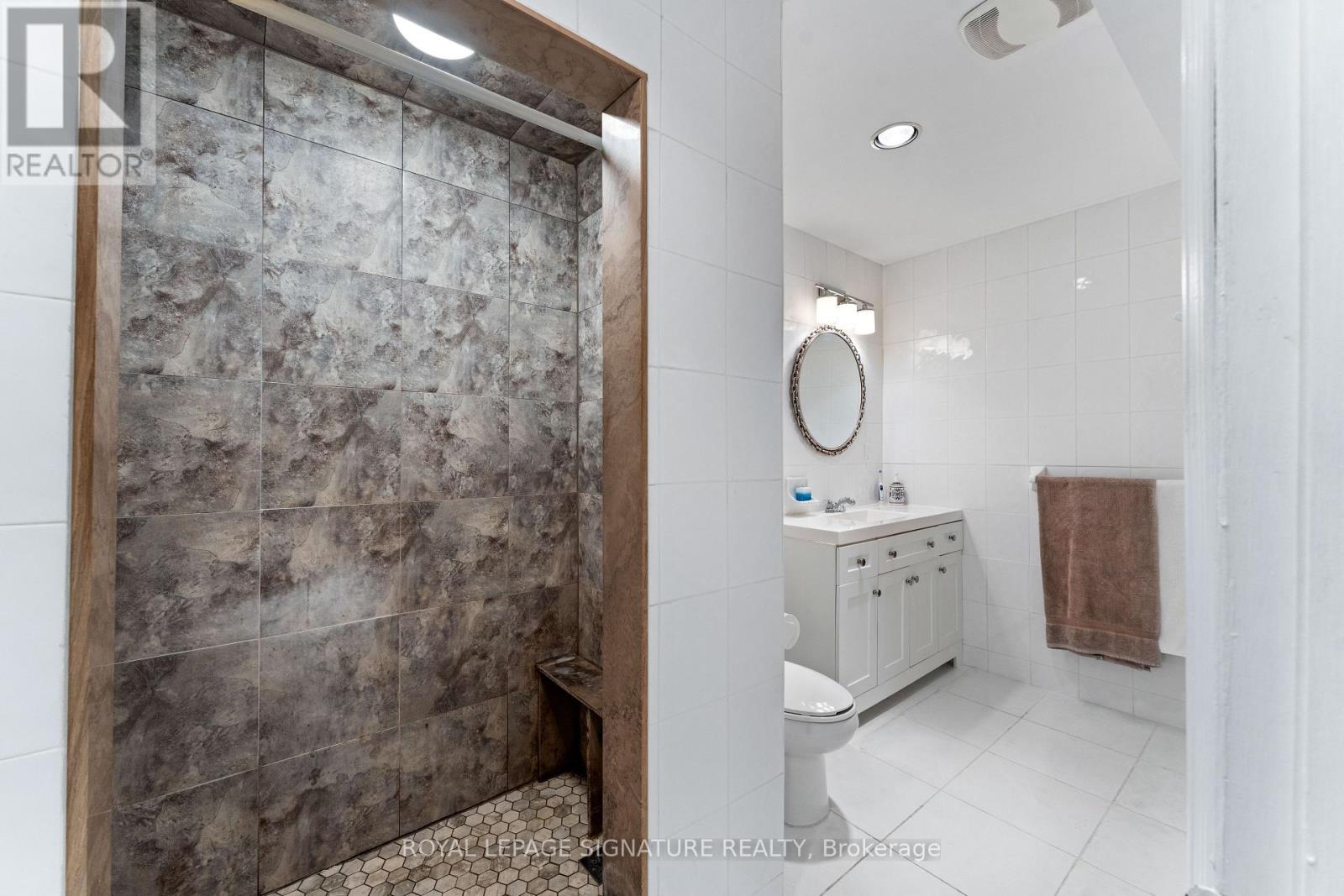 Detached at 74 WILLIS ROAD, Vaughan