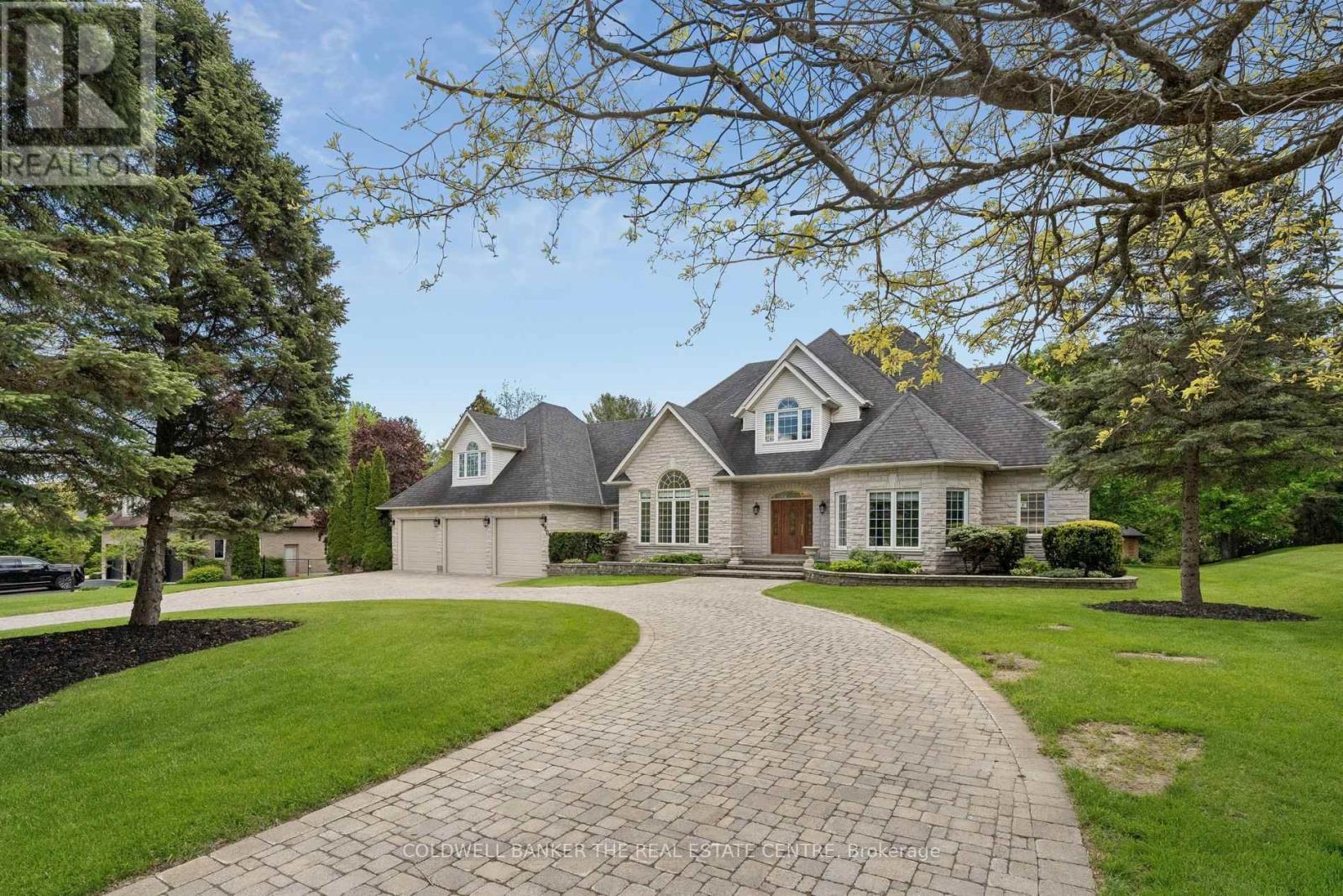 Detached at 480 COVENTRY HILL TRAIL, Newmarket