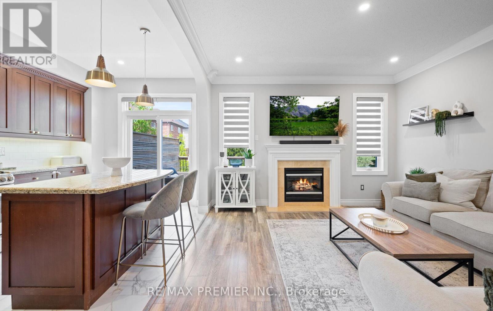 Townhouse at 283 KIRKVALLEY CRESCENT, Aurora