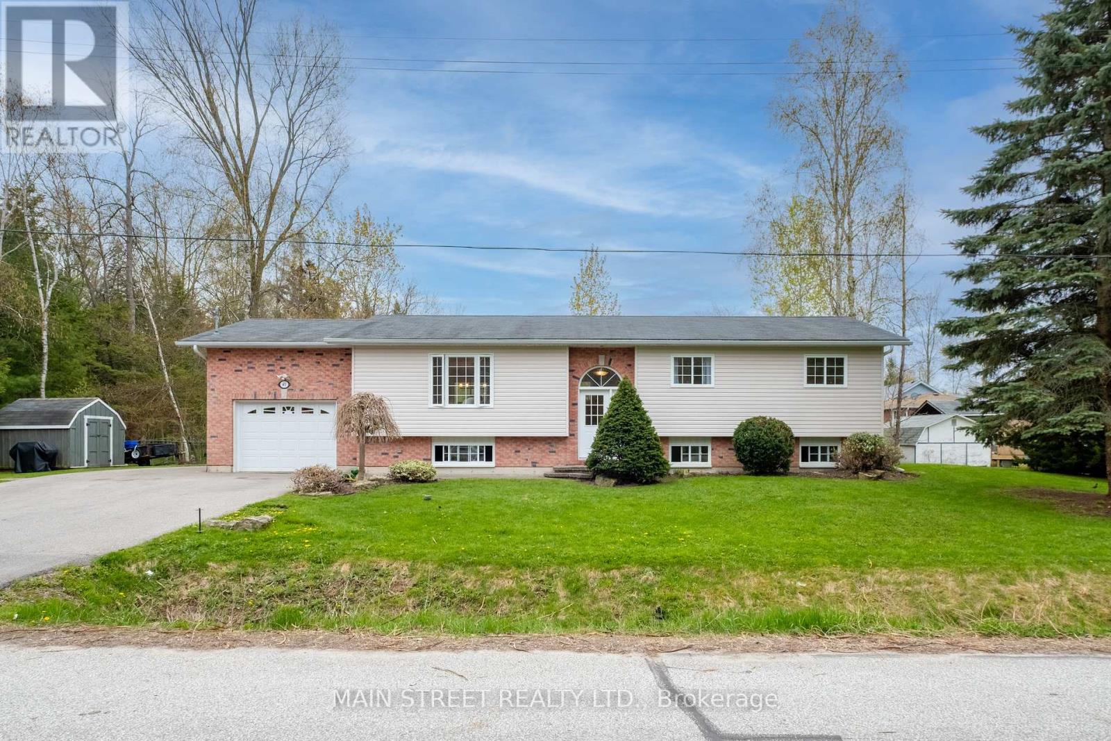 Detached at 41 BEDFORD ROAD, Georgina