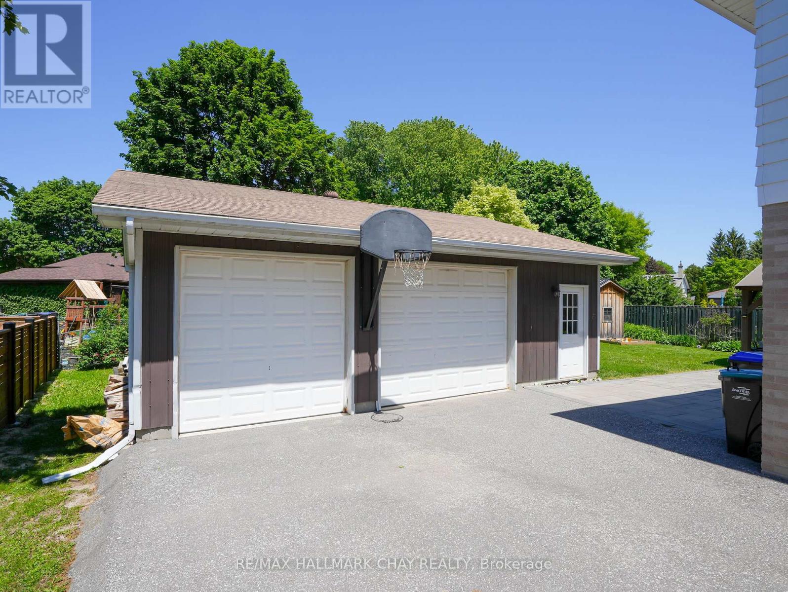 Detached at 190 MACKENZIE STREET, New Tecumseth