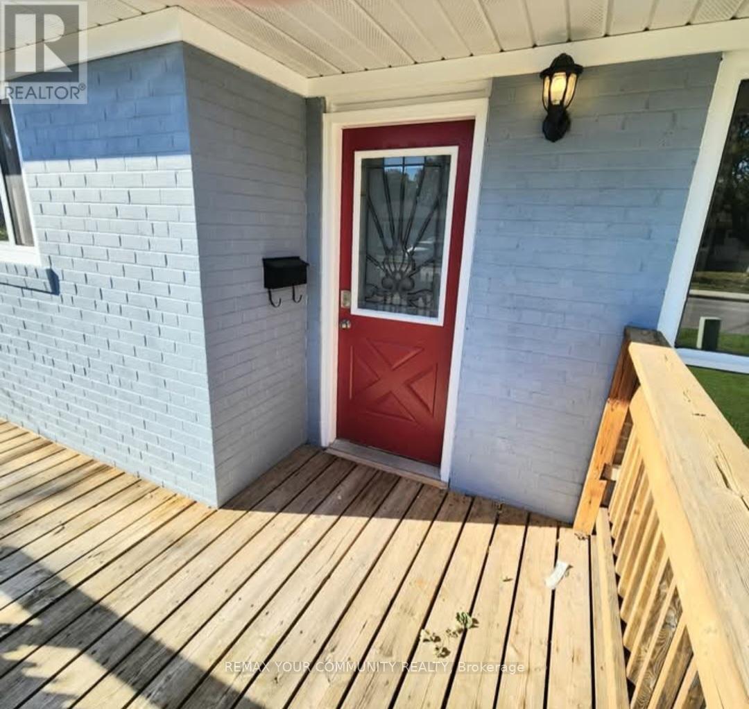 Semi-Detached/Link at MAIN FLOOR - 44 DAVIS ROAD, Aurora