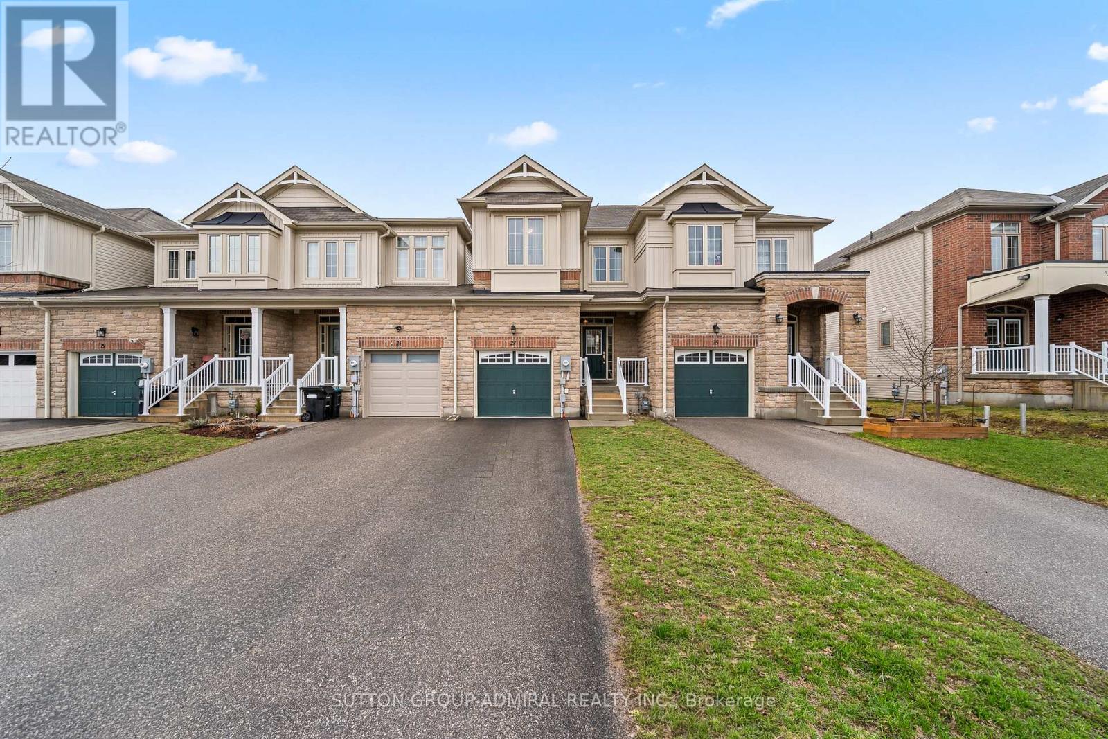 Townhouse at 23 GREENWOOD DRIVE, Essa