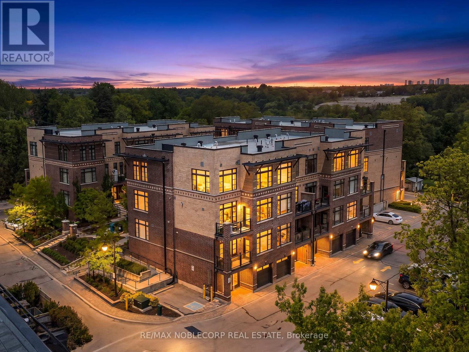 Townhouse at 40 - 8167 KIPLING AVENUE, Vaughan (West Woodbridge)